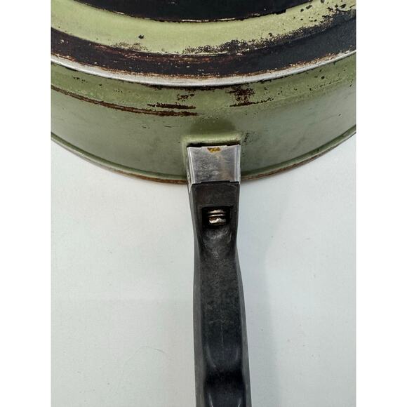 Club Aluminum Frying Pan with Lid 10 Inch Finish Avocado Green WORN - Picture 7 of 11
